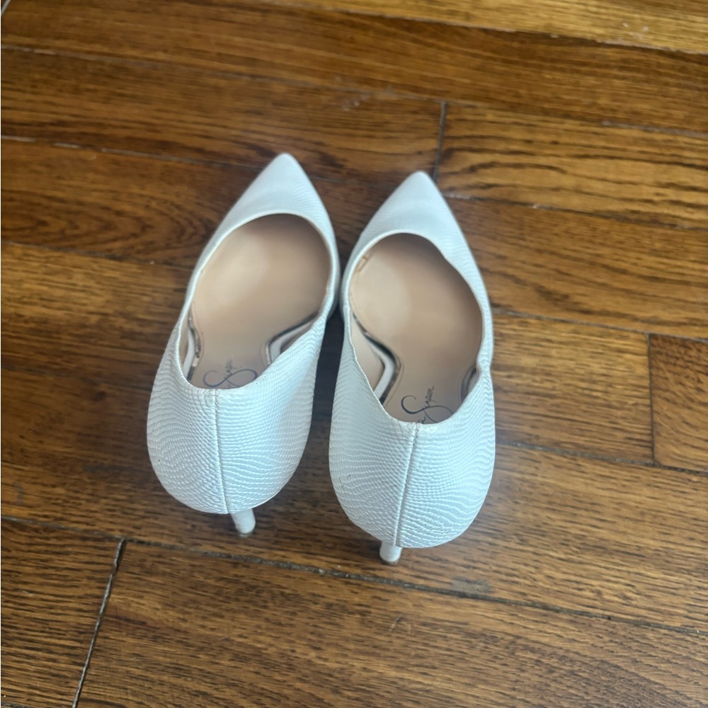 Shoes - Picture 4 of 5